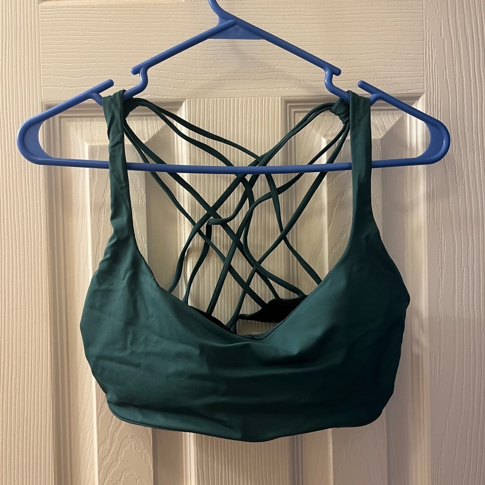 Ladies Lululemon free to be bra green jasper size 14 NWoT never worn